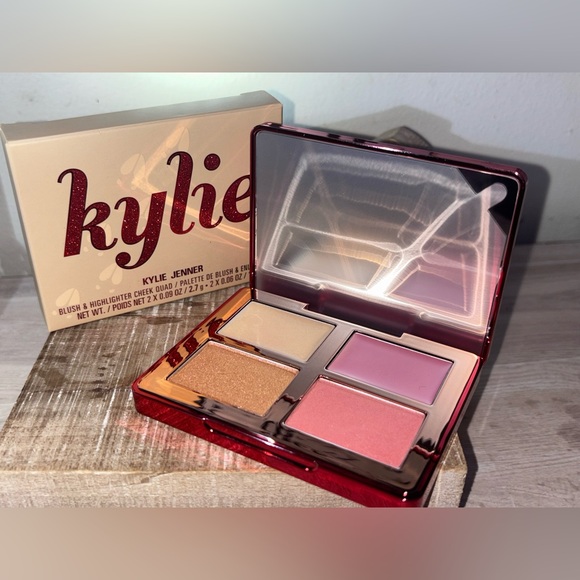Kylie Cosmetics Other - Kylie Blush and Highlighter Quad